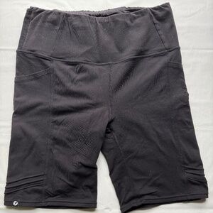 Oiselle Long Pocket Jogger Shorts - Size 12